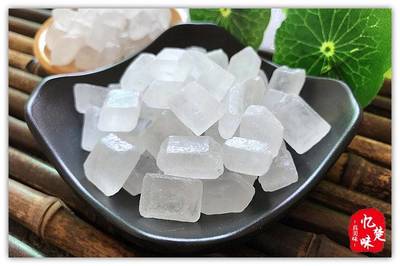 單晶冰糖、小塊冰糖與白冰糖 傳統(tǒng)食糖與現(xiàn)代需求的完美融合